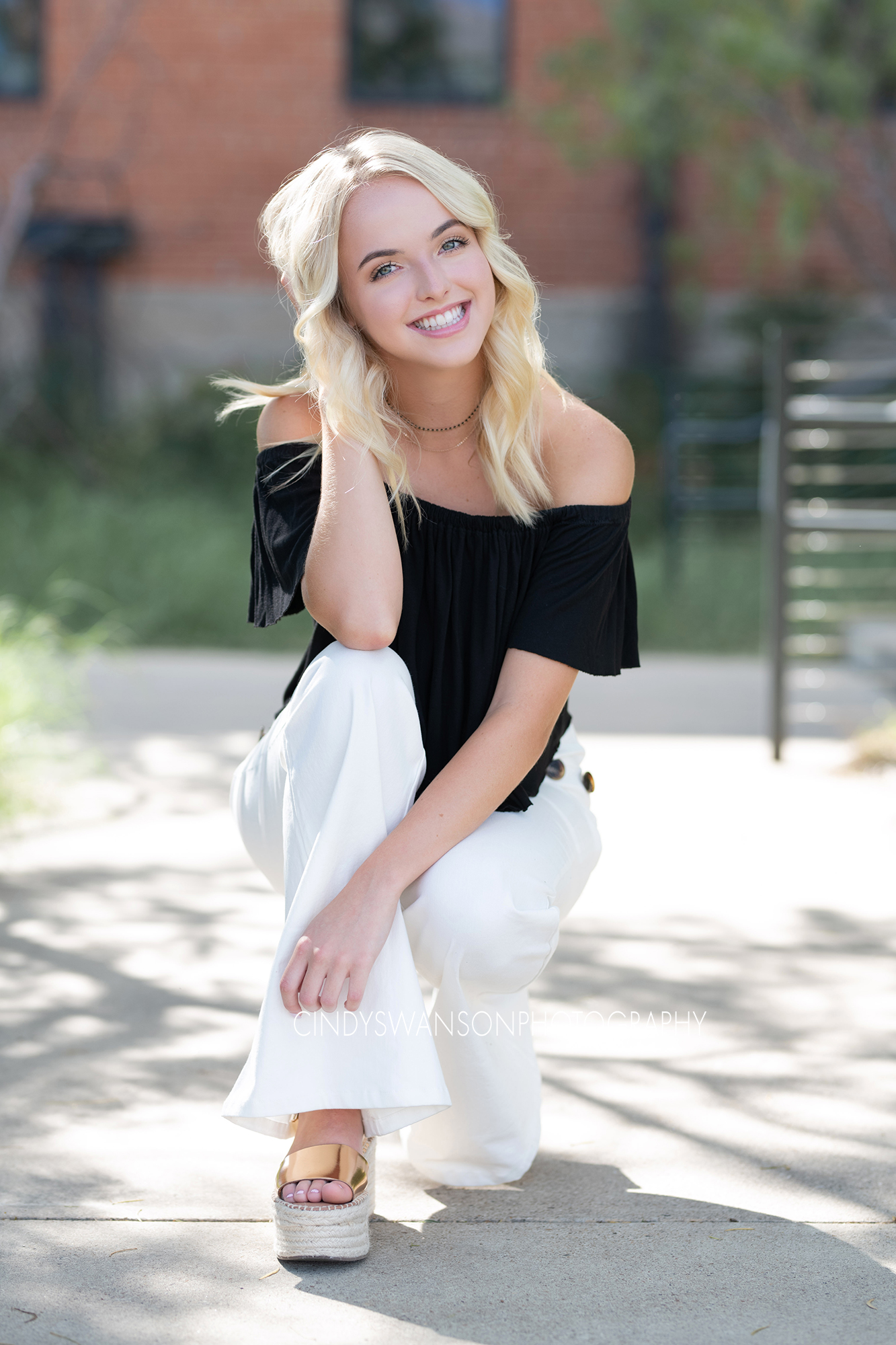 where to find good senior portrait photographer in dallas texas